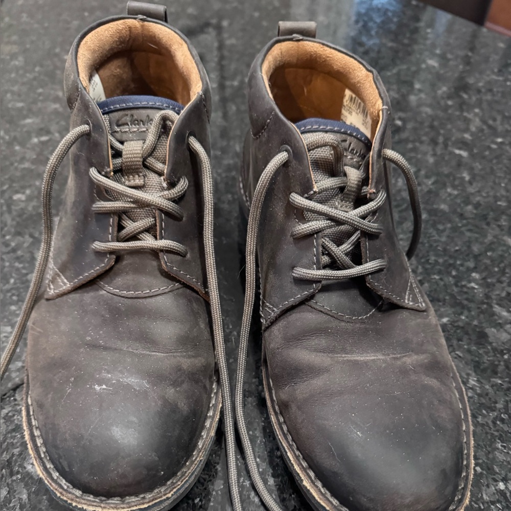 Clarks Men's Dark Brown Chukka Boots